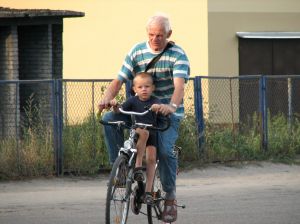 718125_grandfather_and_grandson.jpg