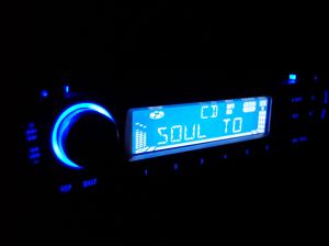 820032_car_radio.jpg