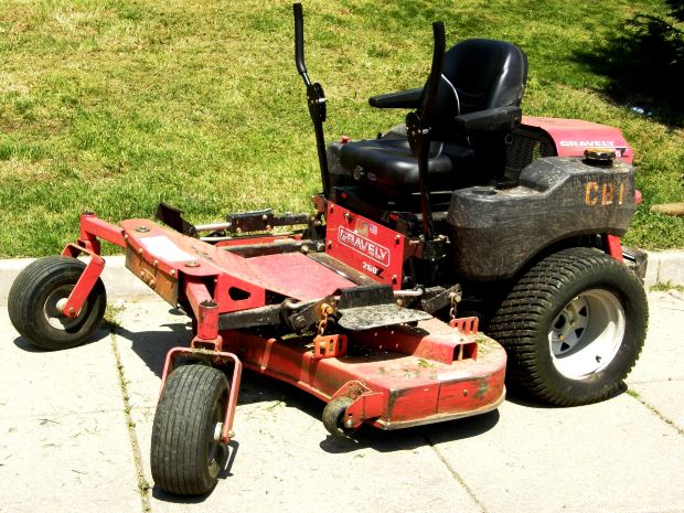 lawnmower.jpg