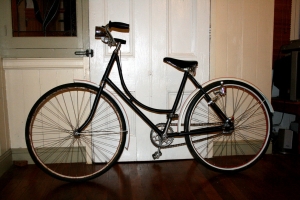 old-1950s-bike-1429602-m.jpg